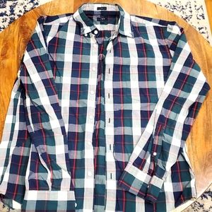 J.CREW BUTTON DOWN SIZE LARGE